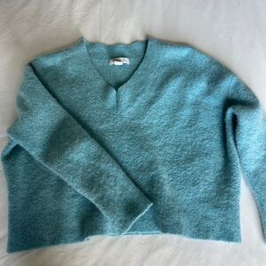 Women's V-Neck Sweater - Teal
